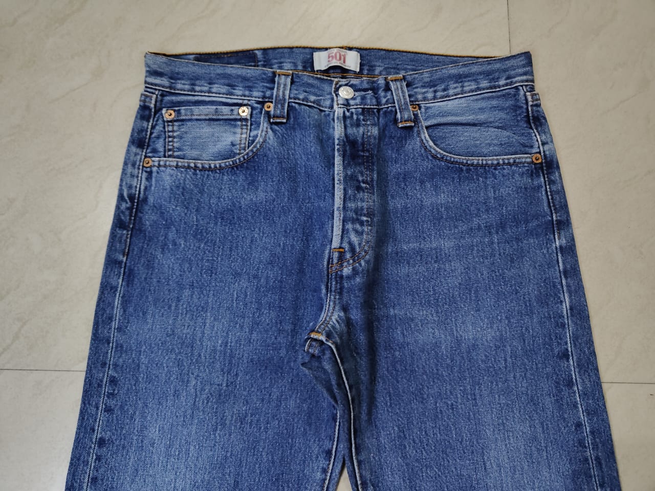 Levi's 501 - Medium Blue
