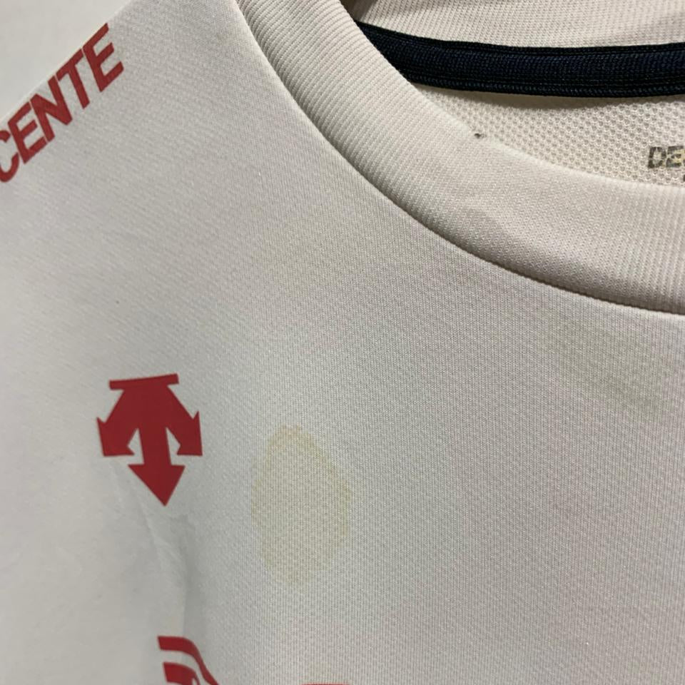 White Descente T-shirt