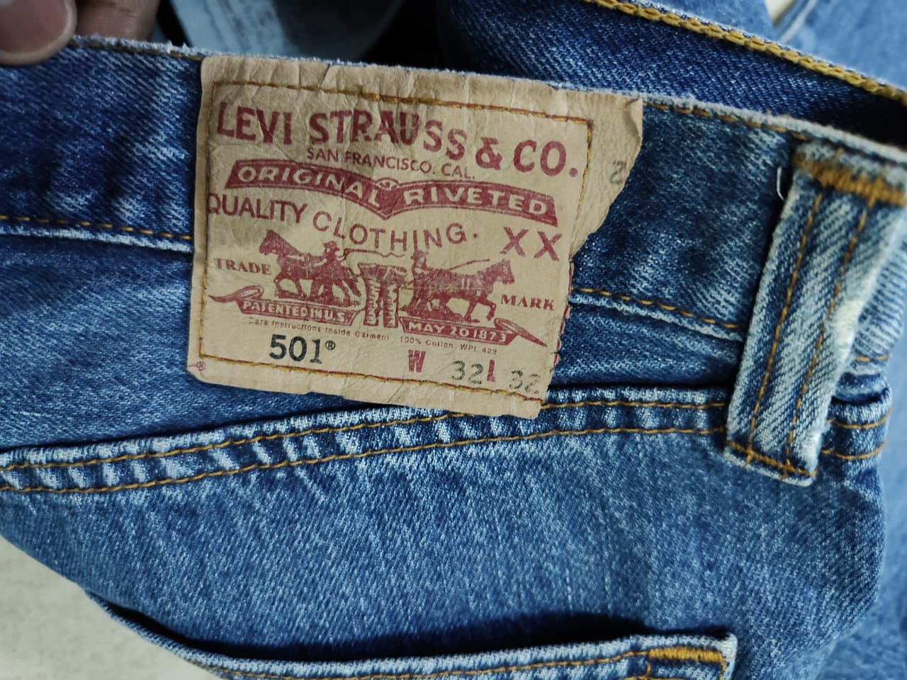 Levi's 501 - Medium Blue